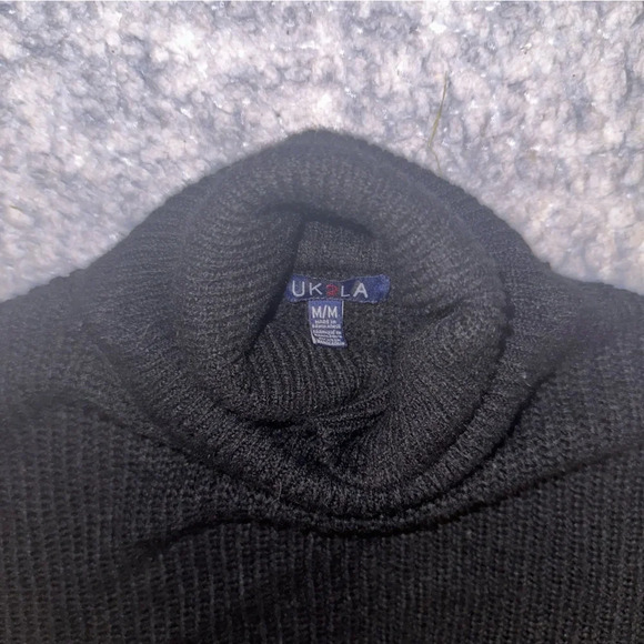 UK2LA Black Turtleneck Knit Sweater - Size Medium - Picture 5 of 5
